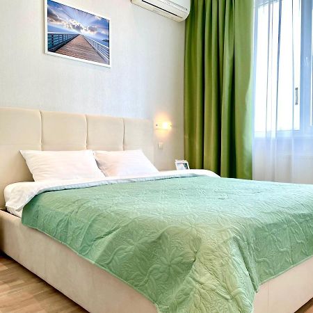 Navit Luxury Apartments With Breakfast Near The Railway Station, The City Center And The Park Kijów Zewnętrze zdjęcie