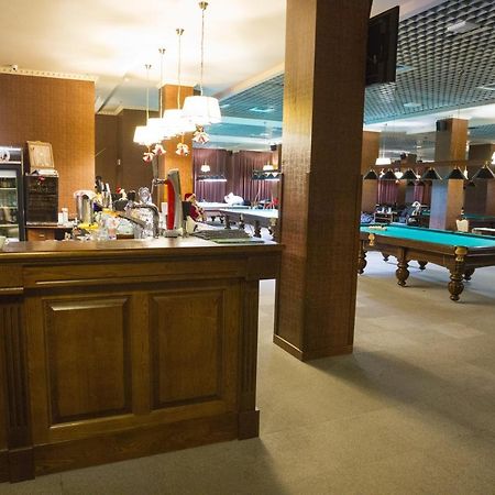 Navit Luxury Apartments With Breakfast Near The Railway Station, The City Center And The Park Kijów Zewnętrze zdjęcie